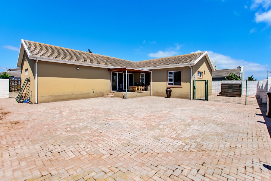3 Bedroom Property for Sale in Country Club Western Cape